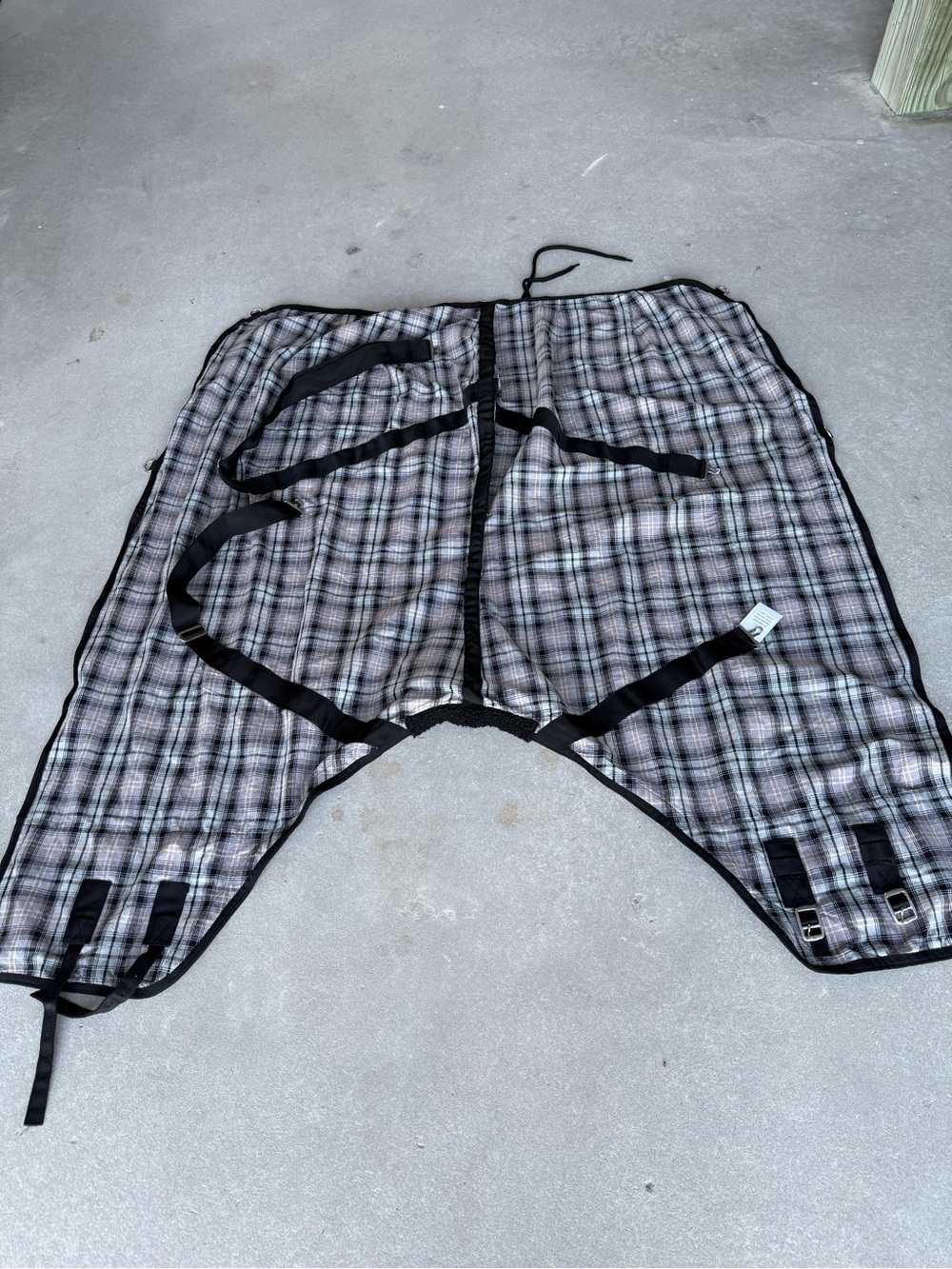 Equestrian item : Stable sheet cotton blend size 68 - Black/Grey plaid NEW